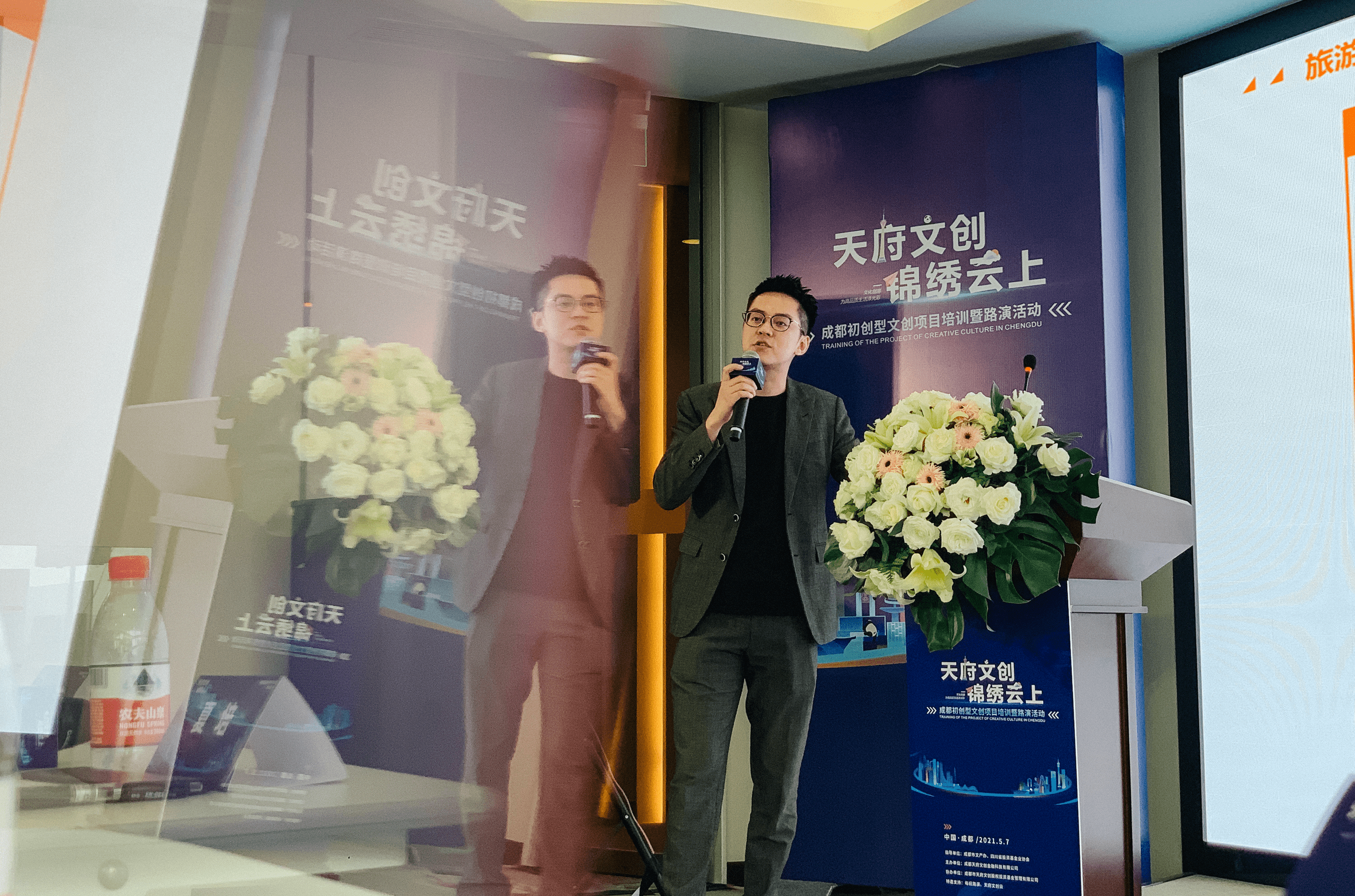 如何利用微博盈利：从个人到企业的全方位策略