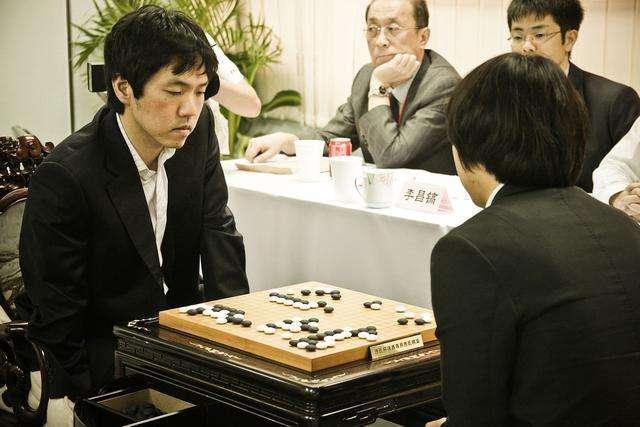 如何评价柯洁微博？从围棋天才到网络达人，他的多面人生